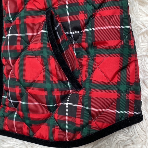 🎉2X HP🎉 Old Navy Plaid Quilted Vest 💗 Red Green White & Black - Picture 10 of 14